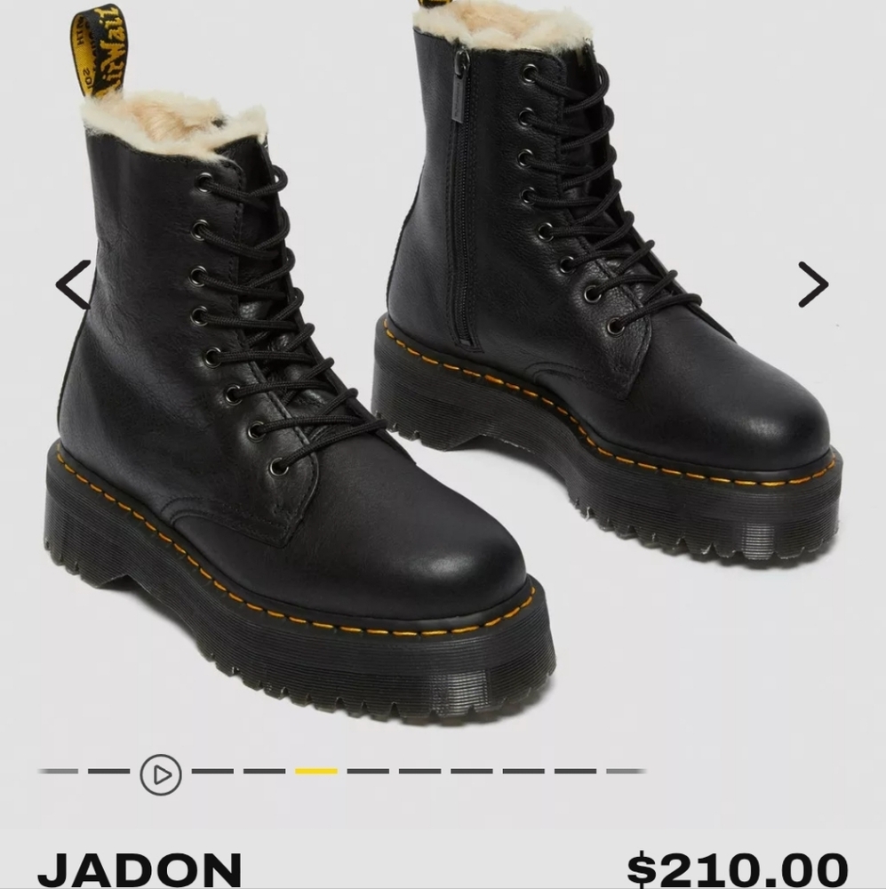 BRAND NEW IN BOX Dr. Martens Jadon Black leather Lace-Up Boots w/fur Size 7W/6M